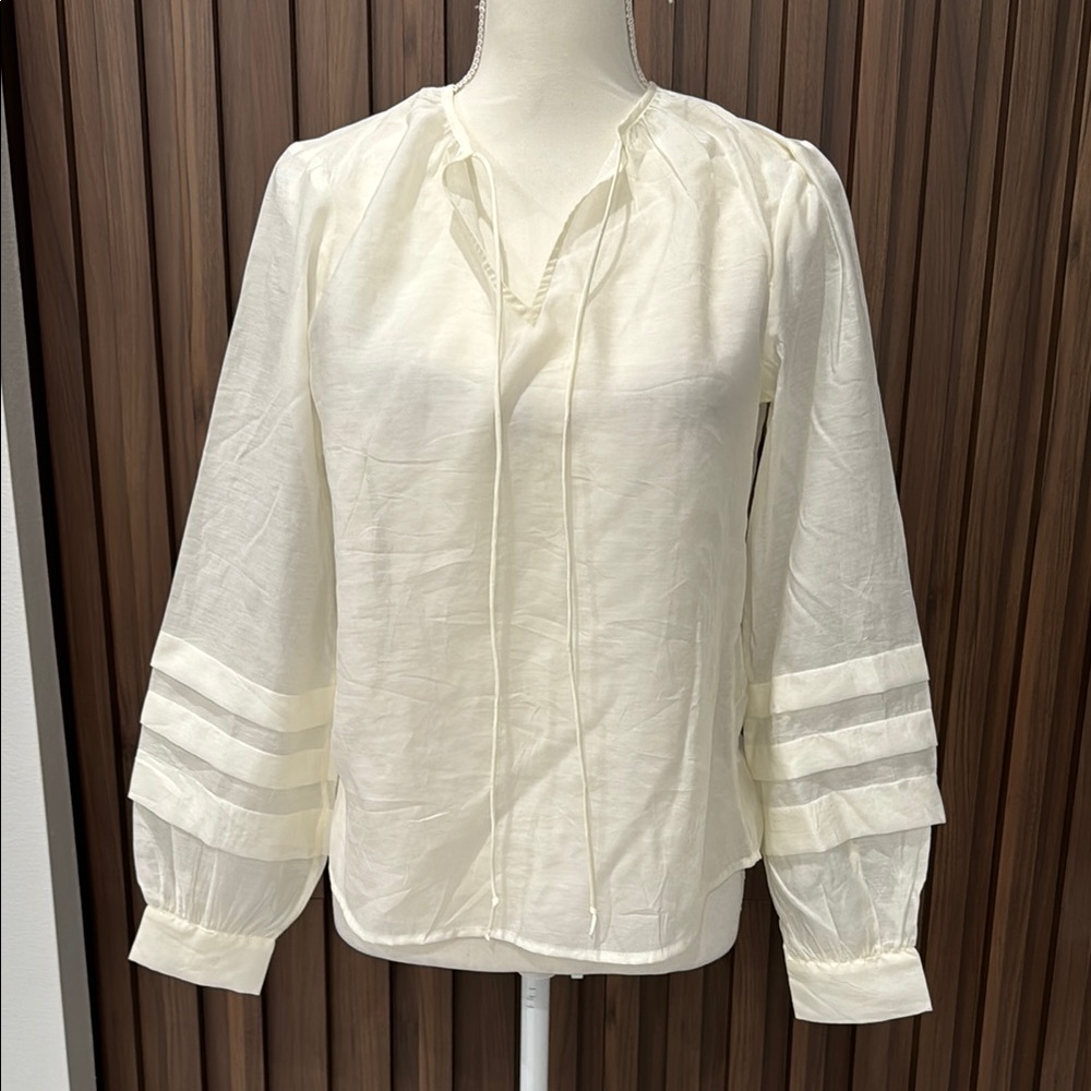 NWT 🏷️ EXPRESS blouse size XS